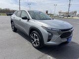 Certified 2024 Chevrolet Trax RS w/ Driver Confidence Package image 3