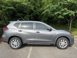 Used 2018 Nissan Rogue S image 2