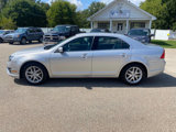 Used 2011 Ford Fusion SEL image 2
