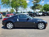 Used 2005 Nissan 350Z Touring w/ (N93) Cargo Convenience Pkg image 2