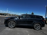 Used 2017 Toyota Highlander Limited Platinum image 2