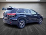 Used 2019 Toyota Highlander LE image 3