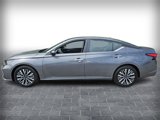 Used 2024 Nissan Altima 2.5 SV image 4