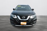 Used 2020 Nissan Rogue SV image 2