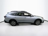 Used 2022 Subaru Outback Premium image 4