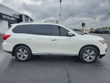 Used 2020 Nissan Pathfinder SL image 2