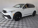 Used 2022 Volkswagen Tiguan SE R-Line image 4