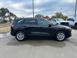 Used 2022 Ford Escape SE image 2