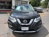 Used 2017 Nissan Rogue SV image 3
