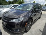 Used 2018 Chrysler Pacifica Touring Plus w/ S Appearance Package image 5