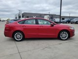 Used 2020 Ford Fusion SE image 2