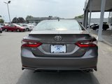 Used 2022 Toyota Camry SE image 4