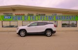 Used 2024 GMC Terrain SLE image 3