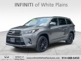 Used 2019 Toyota Highlander SE image 2