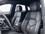 Certified 2024 Porsche Macan image 5