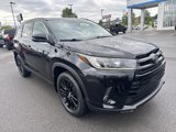 Used 2019 Toyota Highlander SE image 3