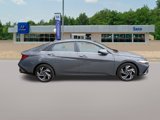 New 2025 Hyundai Elantra SEL image 4