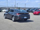 Certified 2022 Hyundai Elantra SE image 4
