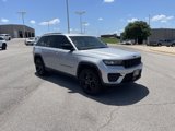 Used 2022 Jeep Grand Cherokee Altitude image 3