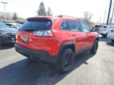 Used 2019 Jeep Cherokee Trailhawk image 3