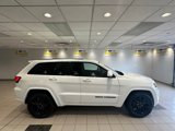 Used 2018 Jeep Grand Cherokee Altitude image 3