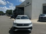 Used 2023 Volkswagen Tiguan SE R-Line image 3