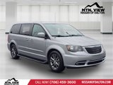 Used 2014 Chrysler Town & Country S image 2