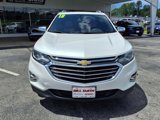 Used 2018 Chevrolet Equinox Premier image 2