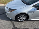 Used 2022 Toyota Corolla LE image 3