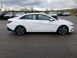 New 2025 Hyundai Elantra SEL image 4