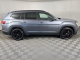 Used 2023 Volkswagen Atlas SE w/ Black Wheel Package image 3