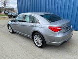 Used 2013 Chrysler 200 Limited image 3
