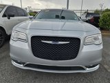 Used 2021 Chrysler 300 Touring L image 2