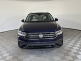 Used 2023 Volkswagen Tiguan SE w/ Panoramic Sunroof Package image 3
