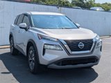 Used 2021 Nissan Rogue SV image 2