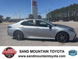 Used 2021 Toyota Camry SE image 2