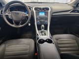 Used 2015 Ford Fusion SE image 3