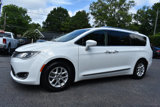 Used 2020 Chrysler Pacifica Touring-L image 2