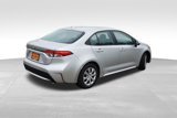 Used 2022 Toyota Corolla LE image 6