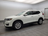 Used 2017 Nissan Rogue SV w/ SV Premium Package image 2