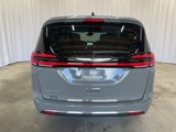 New 2025 Chrysler Pacifica Select image 5