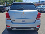 Used 2022 Chevrolet Trax LT w/ LT Convenience Package image 5