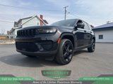 Used 2023 Jeep Grand Cherokee Altitude image 4