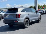 Used 2022 Kia Sorento LX image 4