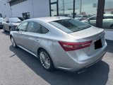 Used 2017 Toyota Avalon Limited image 3