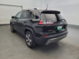 Used 2019 Jeep Cherokee Limited image 5