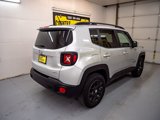 Used 2017 Jeep Renegade Latitude w/ Cold Weather Group image 4