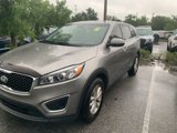 Used 2017 Kia Sorento L image 2