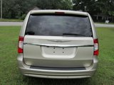 Used 2016 Chrysler Town & Country Touring-L image 5