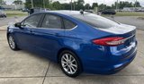 Used 2017 Ford Fusion SE w/ Fusion SE Technology Package image 6